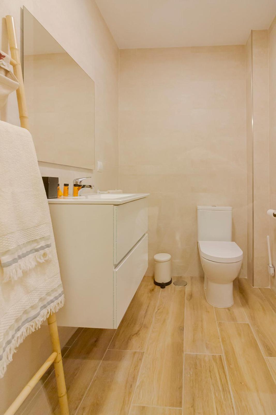 Nordik Apartments Urban - Centro "Reikiavik" Malaga Ngoại thất bức ảnh